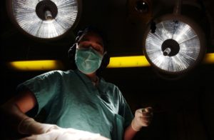 zabieg transplantacji włosów